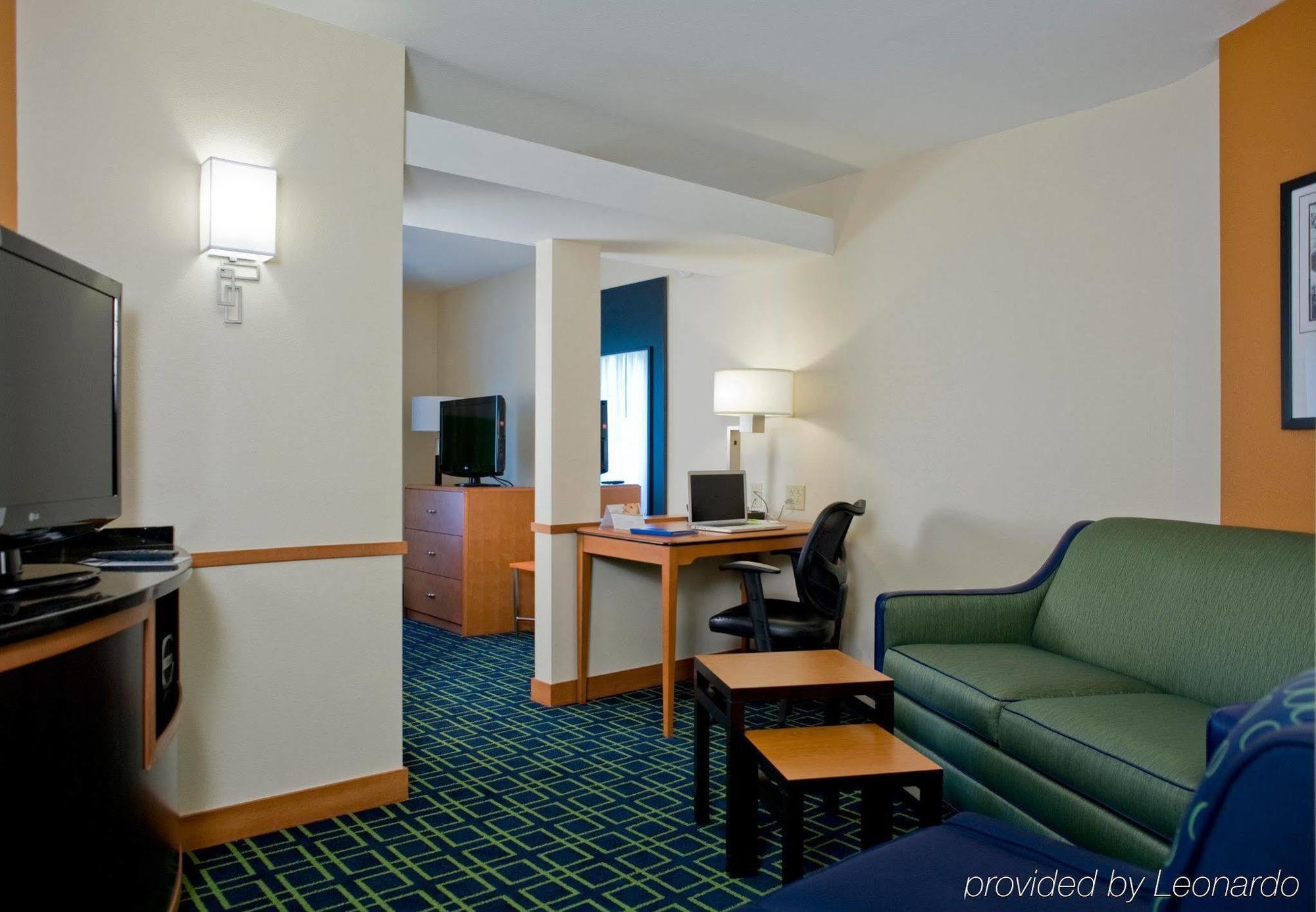 Fairfield Inn And Suites By Marriott Gadsden Exterior photo